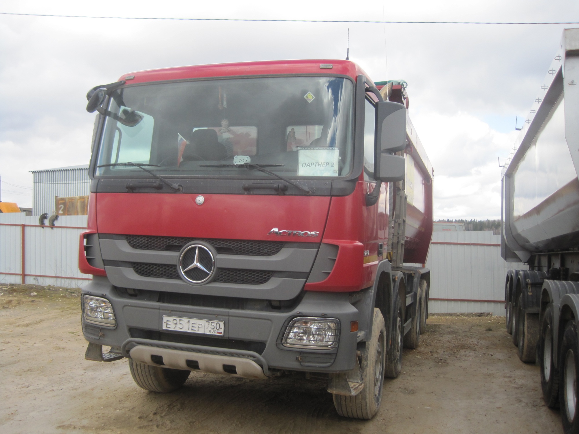 СамосвалMERCEDES-benz Actros 4141 K 2013 г купить в компании Рабочие Машины