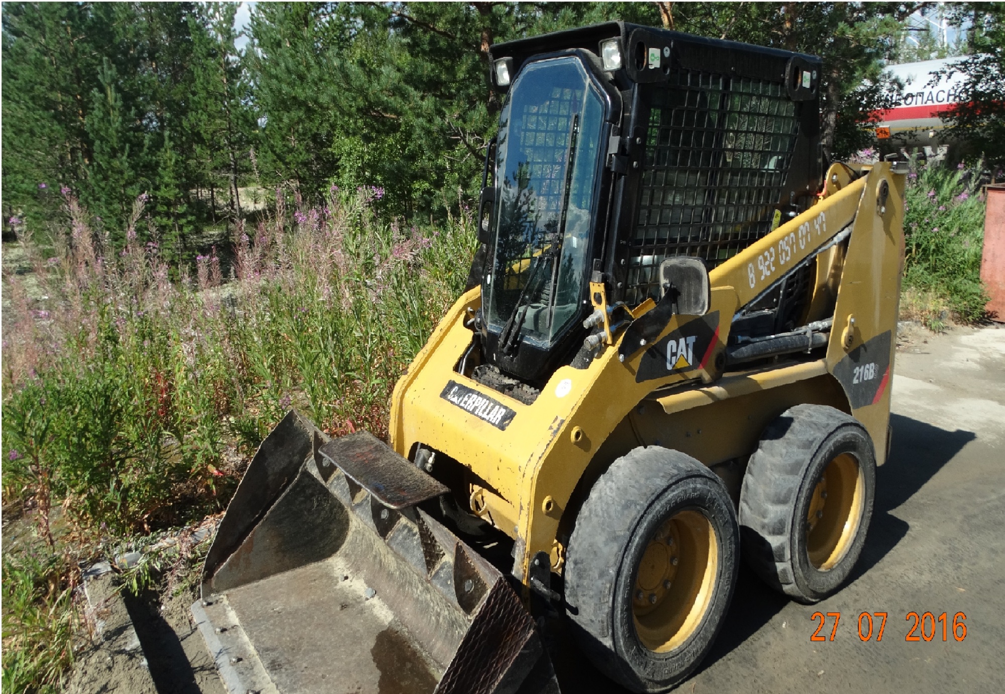 Мини - погрузчик фронтальныйCATERPILLAR 216B купить в компании Рабочие Машины