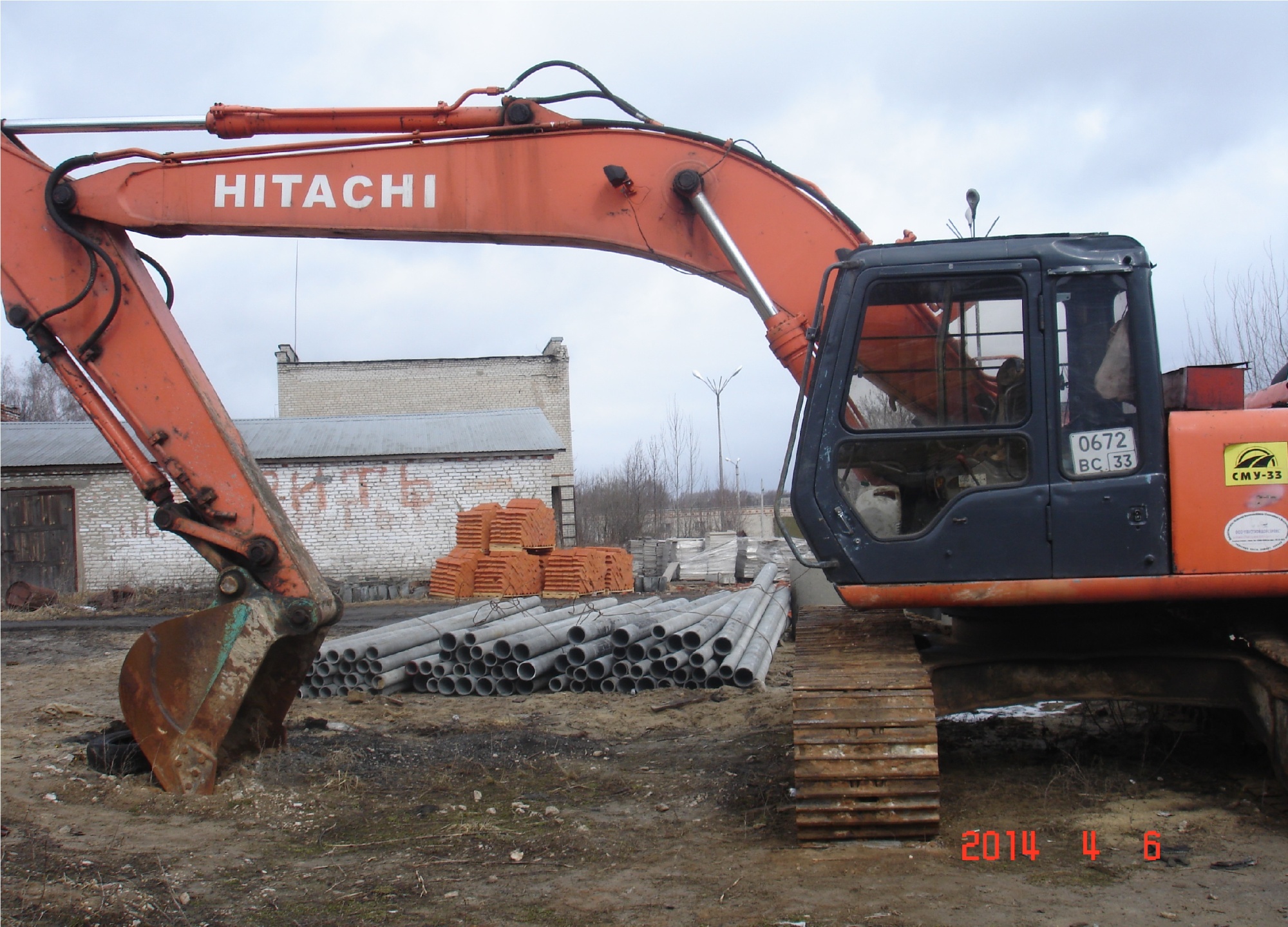 Гусеничный экскаватор HITACHI EX200 LC-3 купить в компании Рабочие Машины