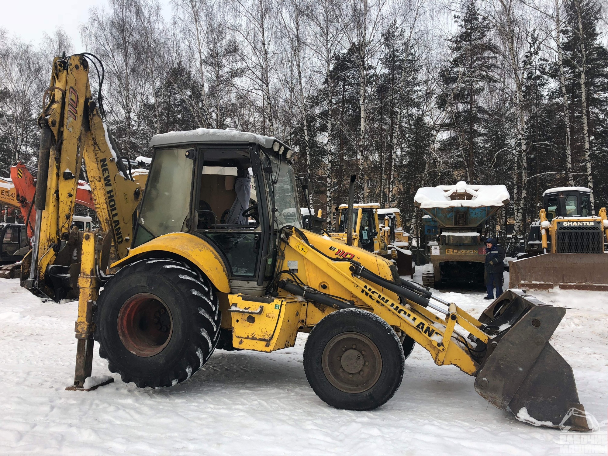 Экскаватор погрузчик New Holland LB110-4PT, 2007 купить в компании Рабочие Машины