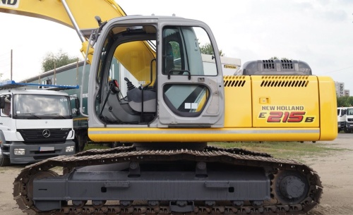 Гусеничный Экскаватор NEW HOLLAND E215 купить в компании Рабочие Машины