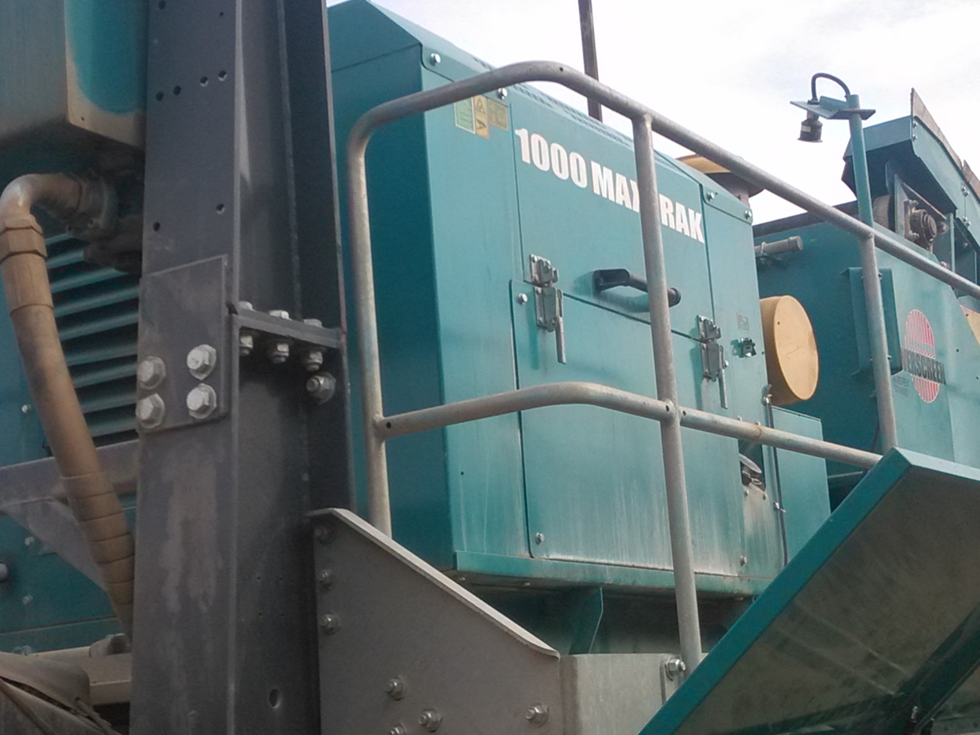 грохот мобильный Powerscreen chieftain 1700 купить в компании Рабочие Машины