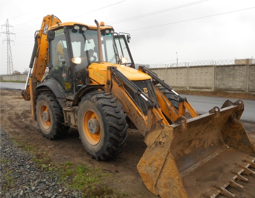 Экскаватор - погрузчик JCB 3CX Super купить в компании Рабочие Машины