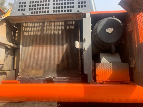 Гусеничный экскаватор Hitachi ZX 450 купить в компании Рабочие Машины