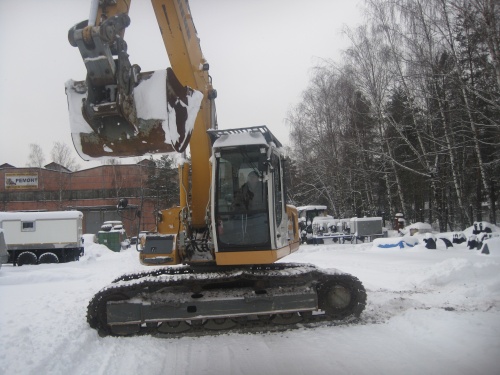 Экскаватор гусеничный Liebherr 906 купить в компании Рабочие Машины