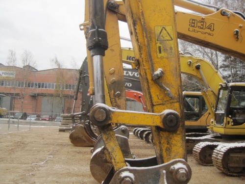 Гусеничный экскаватор JCB JS 260LC, 2011 купить в компании Рабочие Машины