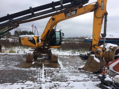 Гусеничный экскаватор JCB JS 200N купить в компании Рабочие Машины