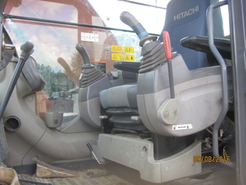 Гусеничный экскаватор HITACHI ZAXIS 240LC-3 купить в компании Рабочие Машины