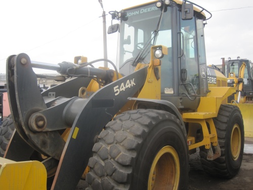 Фронтальный погрузчик JOHN DEERE 544K купить в компании Рабочие Машины