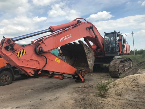 Гусеничный экскаватор HITACHI ZAXIS 600LC, 2005 г. купить в компании Рабочие Машины