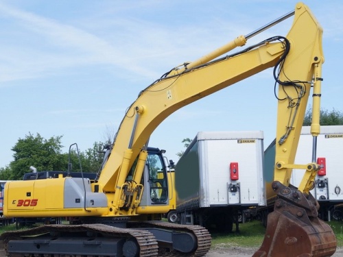 Гусеничный экскаватор NEW HOLLAND  E305 купить в компании Рабочие Машины