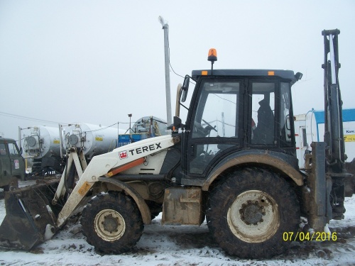 Экскаватор-погрузчик TEREX 815 купить в компании Рабочие Машины