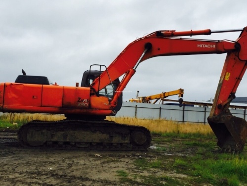 экскаватор гусеничный Hitachi ZX330 купить в компании Рабочие Машины