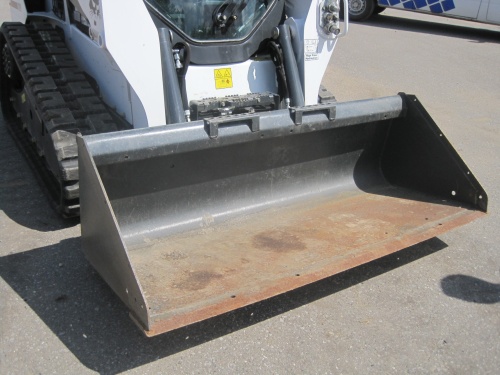 Мини - погрузчик гусеничный BOBCAT T590 2014 года купить в компании Рабочие Машины