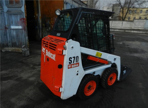 Мини-погрузчик BOBCAT S70 купить в компании Рабочие Машины