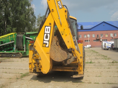 Экскаватор-погрузчик JCB 4CX купить в компании Рабочие Машины