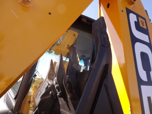 Экскаватор-погрузчик JCB 3CX купить в компании Рабочие Машины