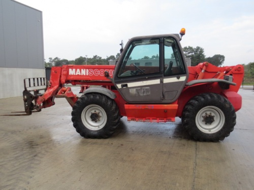 Телескопический погрузчик Manitou MT 1335 SL купить в компании Рабочие Машины