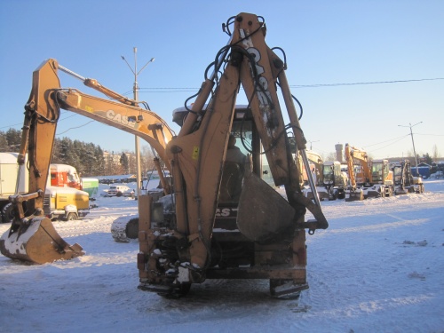 Экскаватор - погрузчик CASE 580SR MS4PTC купить в компании Рабочие Машины
