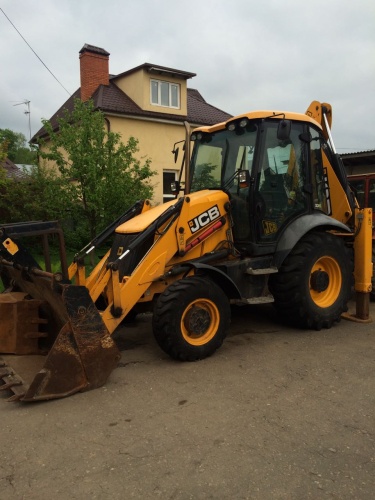 Экскаватор - погрузчик JCB 3CX купить в компании Рабочие Машины
