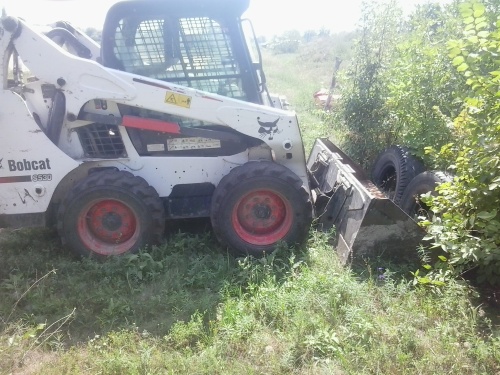 Мини - погрузчик с бортовым поворотом BOBCAT 530 купить в компании Рабочие Машины