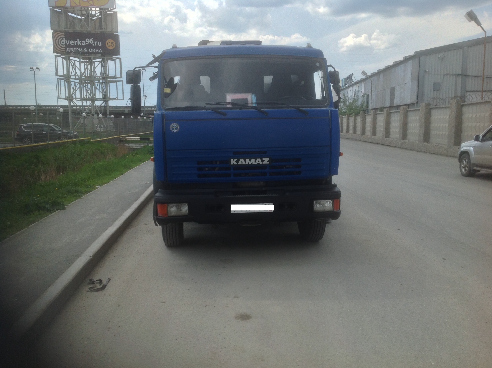автобетоносмеситель Камаз 65115 купить в компании Рабочие Машины