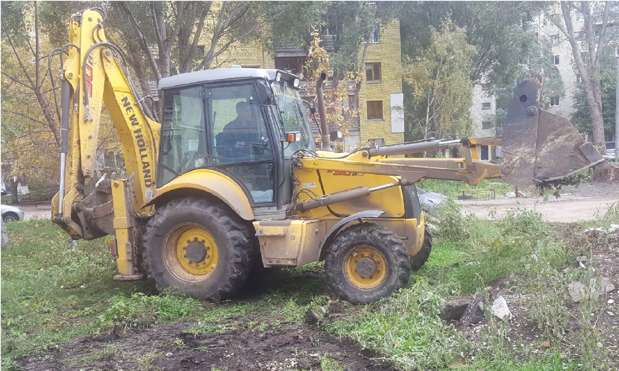 Экскаватор - погрузчик NEW HOLLAND B90B купить в компании Рабочие Машины