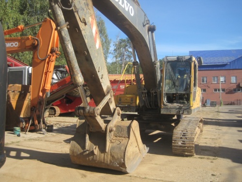 Гусеничный экскаватор VOLVO EC 240B LC, 2007 г. купить в компании Рабочие Машины