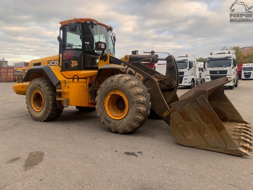 Фронтальный погрузчик JCB 456 купить в компании Рабочие Машины