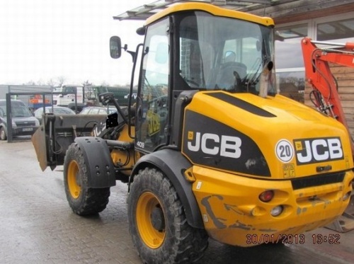 Фронтальный погрузчик JCB 409 купить в компании Рабочие Машины