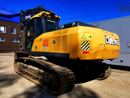 4647. Гусеничный экскаватор JOHN DEERE E260LC купить в компании Рабочие Машины