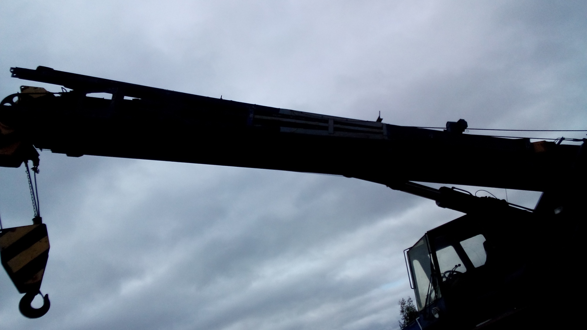 Автокран KOBELCO RK-250 купить в компании Рабочие Машины