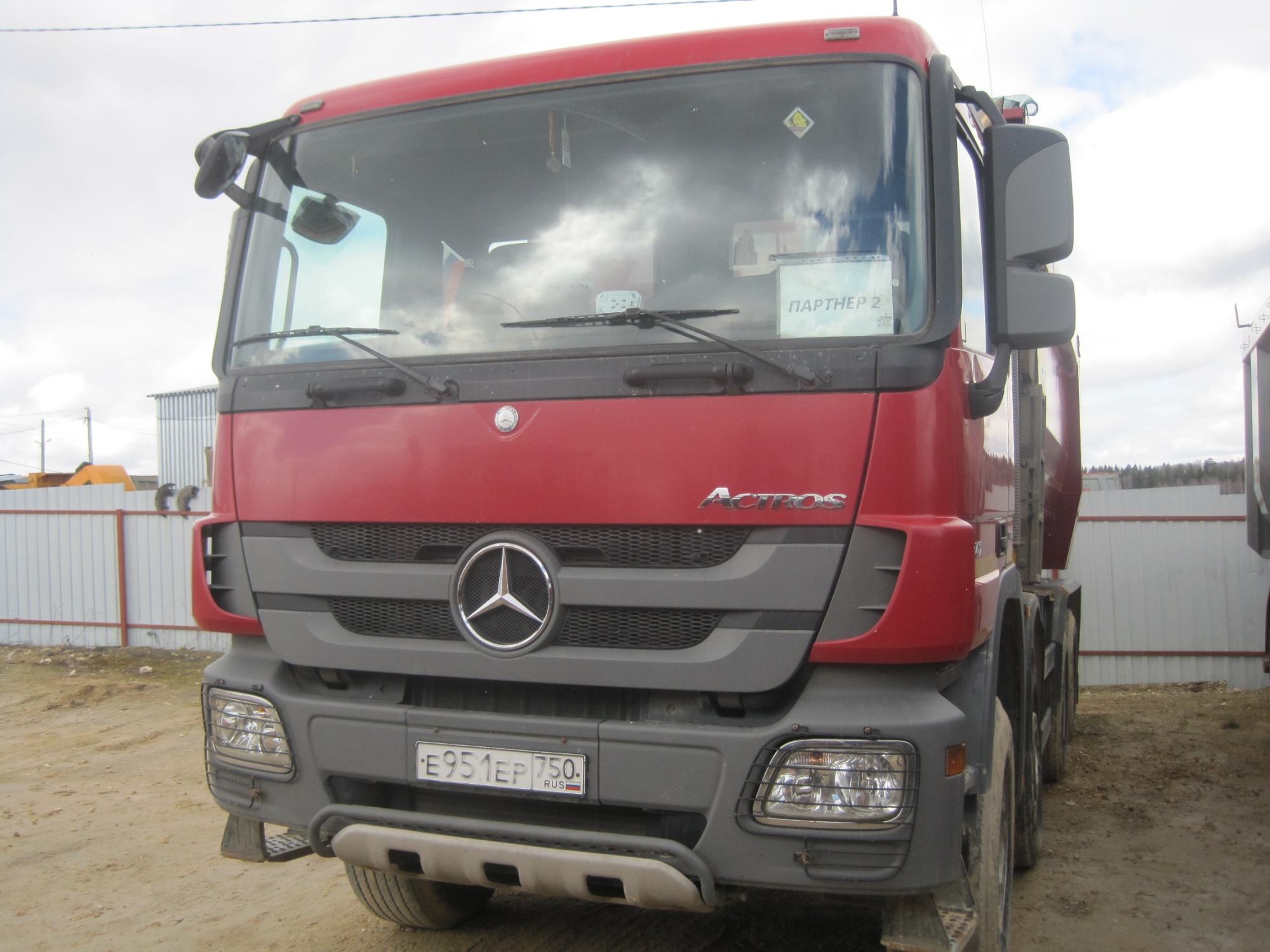 СамосвалMERCEDES-benz Actros 4141 K 2013 г купить в компании Рабочие Машины