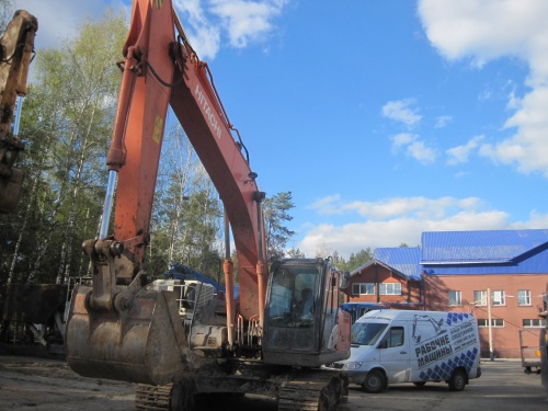 Гусеничный экскаватор hitachi Zaxis 200LC-3 2012 гв купить в компании Рабочие Машины