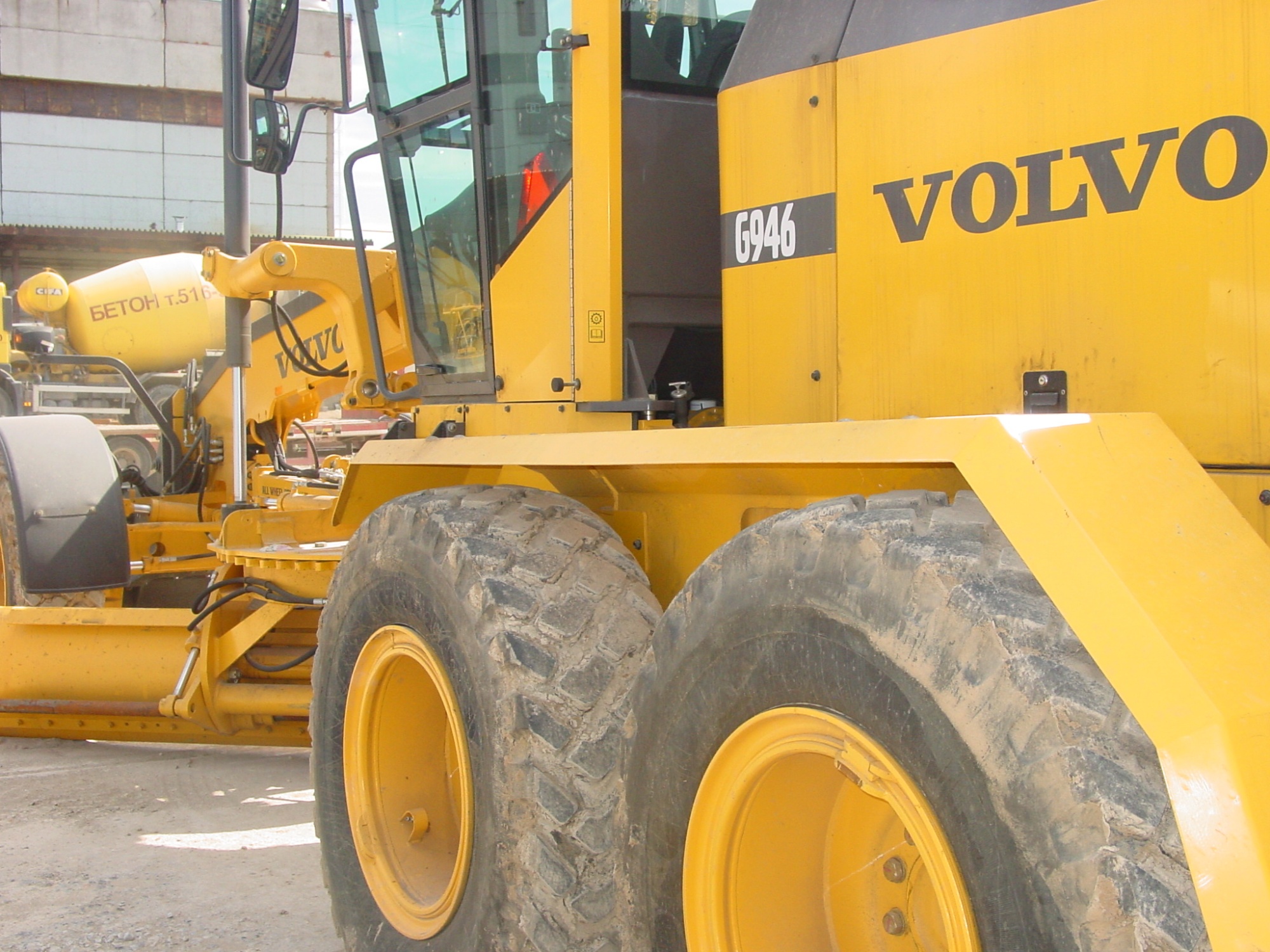 автогрейдер VOLVO G 946 купить в компании Рабочие Машины