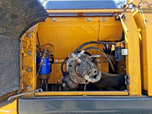 4647. Гусеничный экскаватор JOHN DEERE E260LC купить в компании Рабочие Машины
