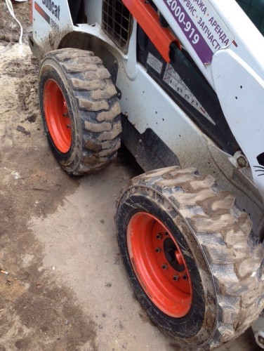 Мини-погрузчик BOBCAT S530 купить в компании Рабочие Машины