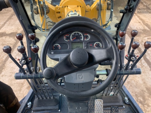 Автогрейдер XCMG GR215A купить в компании Рабочие Машины