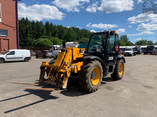 Телескопический погрузчик JCB 541-70 купить в компании Рабочие Машины