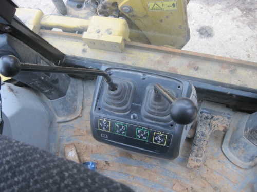 Экскаватор - погрузчик CATERPILLAR 428E купить в компании Рабочие Машины