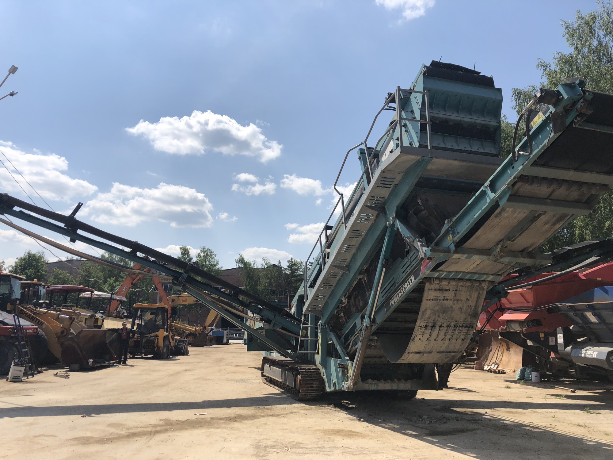 Грохот Powerscreen Chieftain 2100 track купить в компании Рабочие Машины
