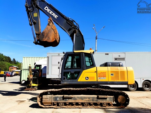 4647. Гусеничный экскаватор JOHN DEERE E260LC купить в компании Рабочие Машины