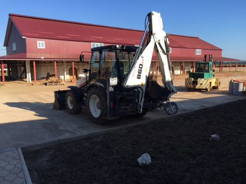 Экскаватор погрузчик TEREX 860 купить в компании Рабочие Машины
