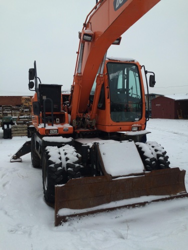 Колесный экскаватор DOOSAN / DAEWOO DX160W купить в компании Рабочие Машины