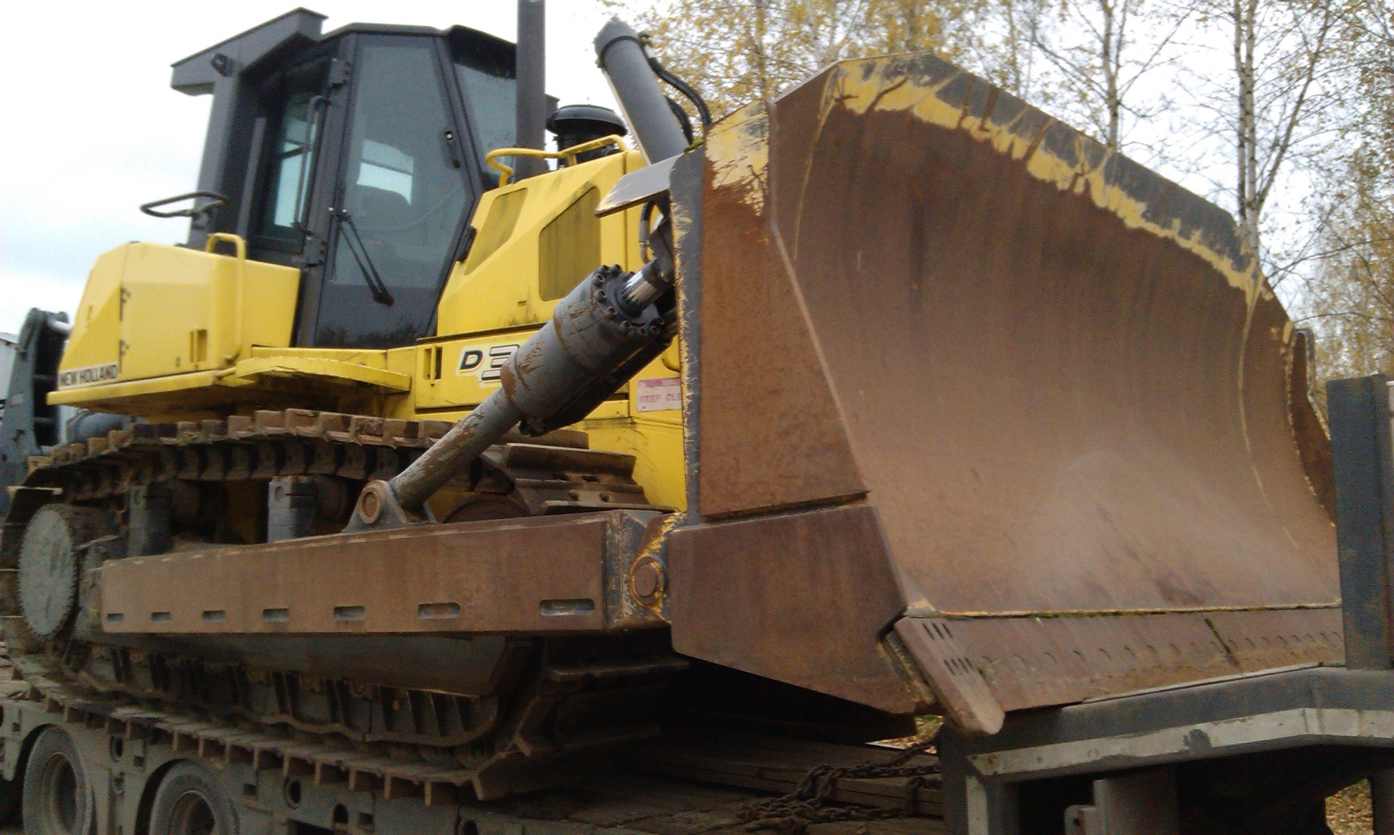Бульдозер NEW HOLLAND D 350 2006 года выпуска купить в компании Рабочие Машины