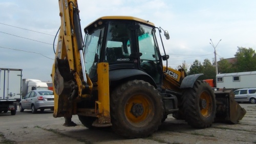 Экскаватор - погрузчик JCB 4CX купить в компании Рабочие Машины