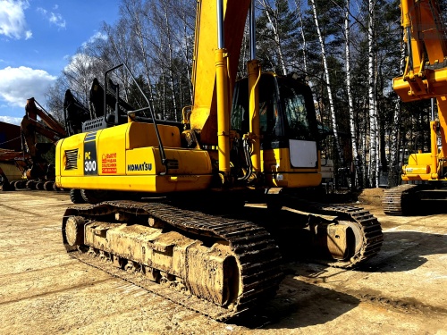 Гусеничный экскаватор KOMATSU PC300-8M0 купить в компании Рабочие Машины