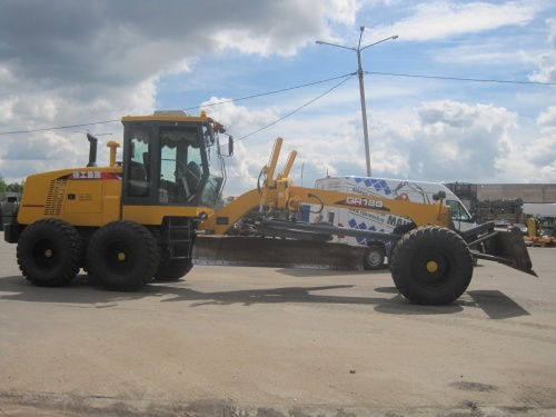 Автогрейдер (Грейдер) XCMG GR180 2012 года купить в компании Рабочие Машины