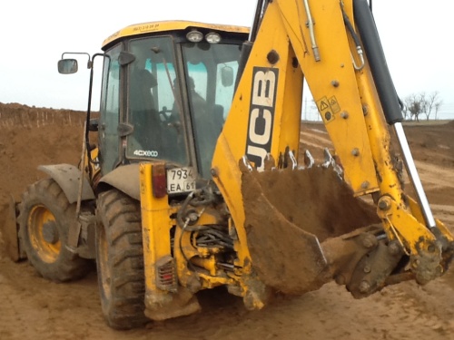 Экскаватор - погрузчик JCB 4CX купить в компании Рабочие Машины