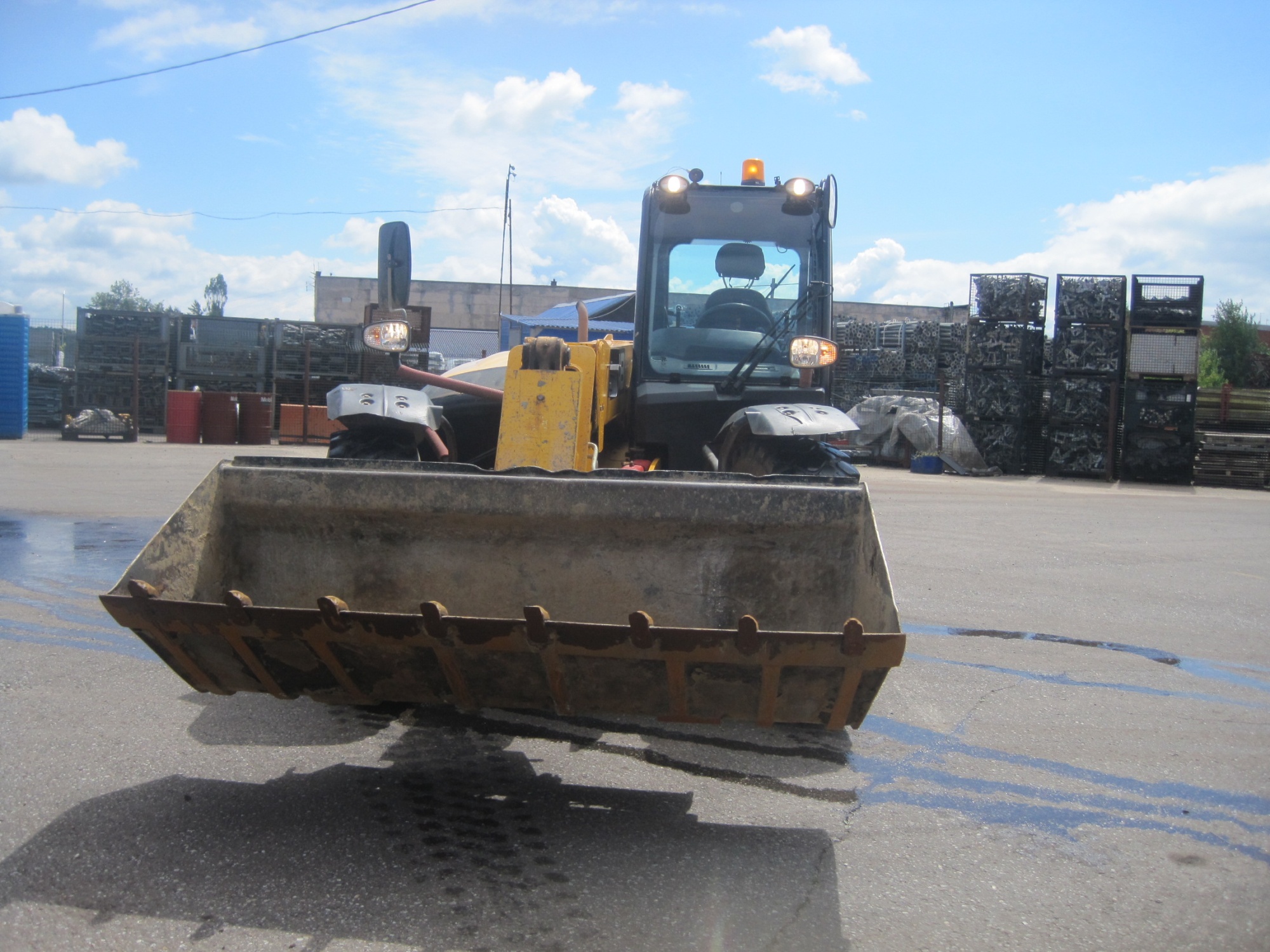 Телескопический погрузчик JCB loadall 531-70 2012 года купить в компании Рабочие Машины